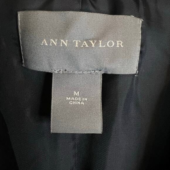 ANN TAYLOR Down Puffer Vest Quilted Sleeveless in Black Women’s Medium - Picture 10 of 11